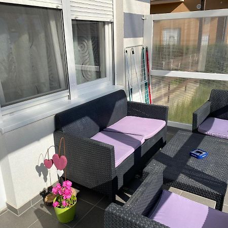 Rita Apartmanhaz Buk Luaran gambar
